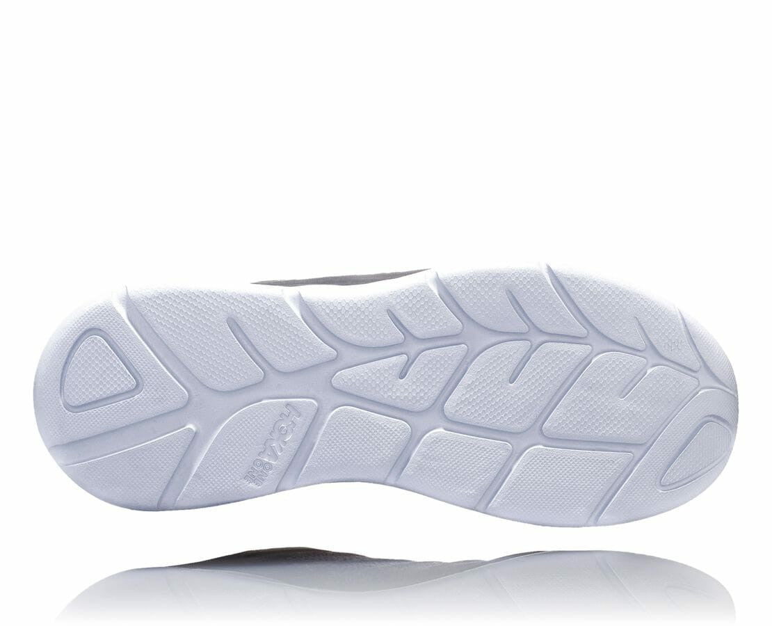 HOKA|Women's Akasa Frost Gray /Silver Sconce