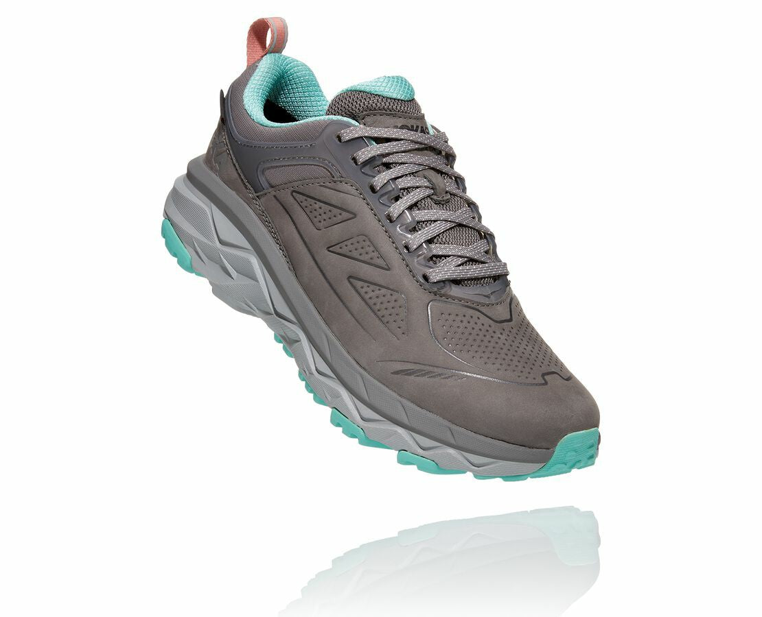 HOKA|Women's Challenger Low GORE-TEX Charcoal Gray / Wild Dove