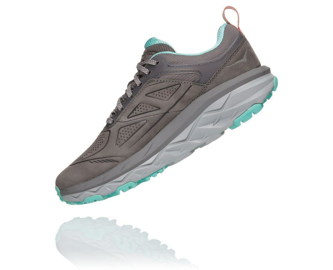 HOKA|Women's Challenger Low GORE-TEX Charcoal Gray / Wild Dove