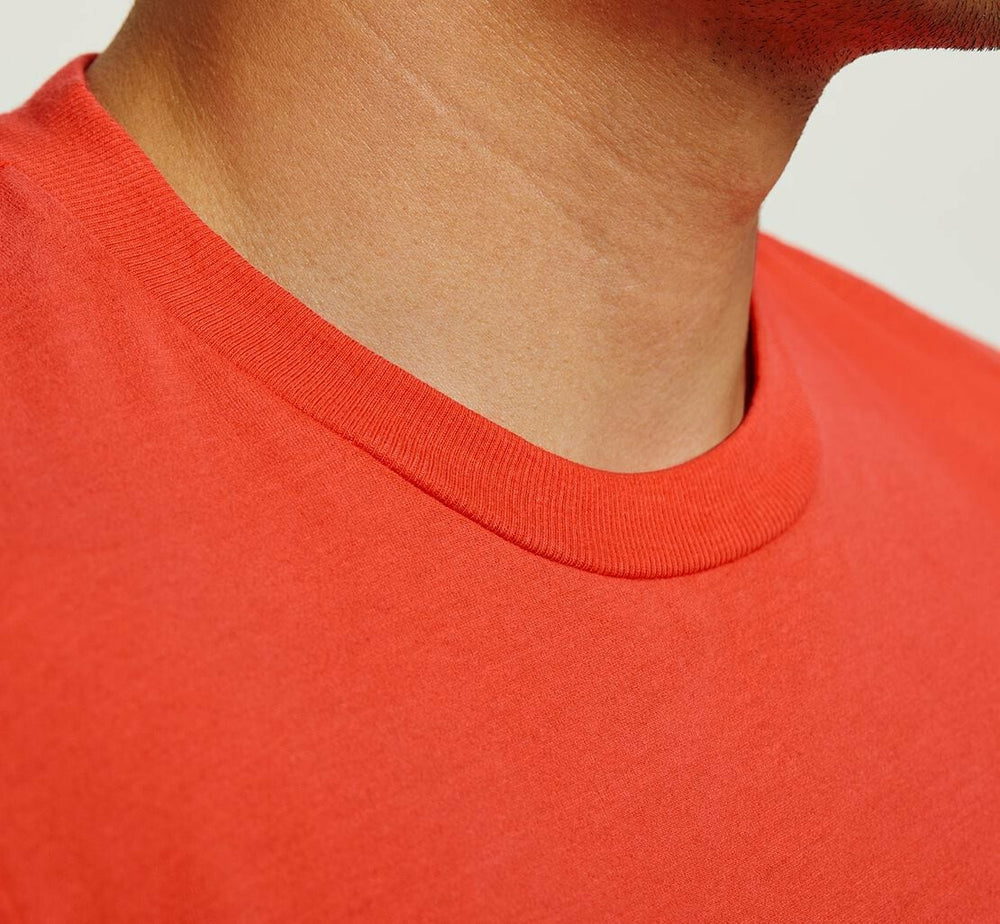 HOKA|Men's Brand Tee Fiesta / White