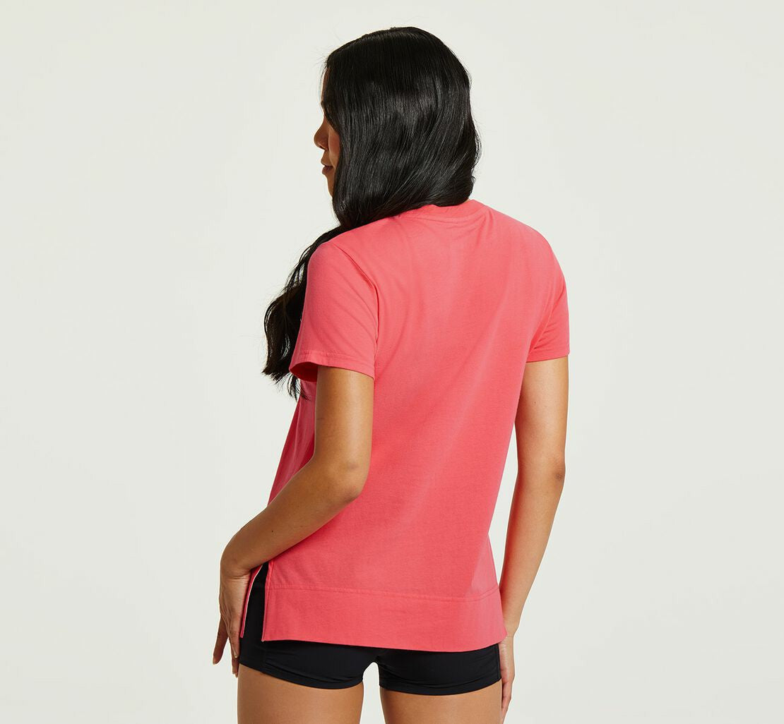 HOKA|Women's Brand Tee Paradise Pink / White